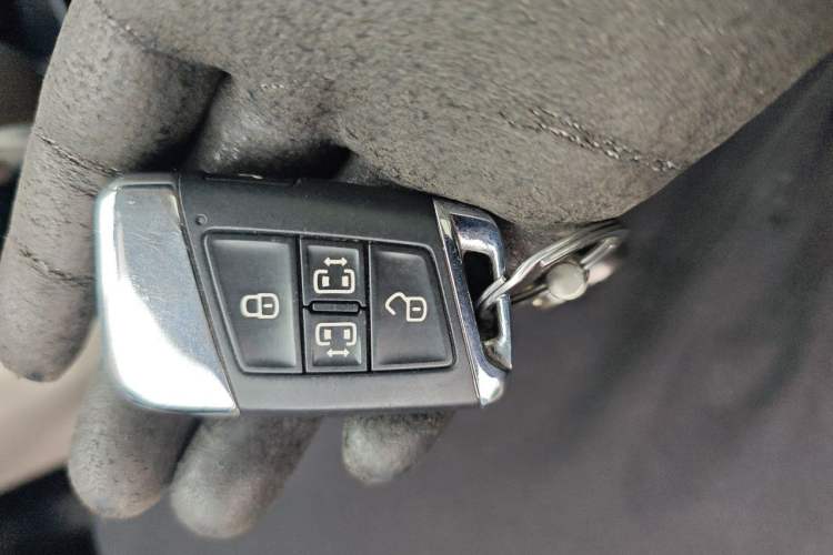 Used Volkswagen Viloran 2020 330TSI Luxury Edition Vehicle Key
