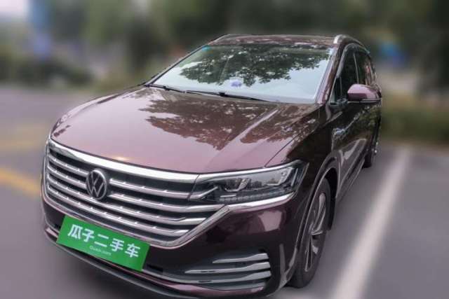 Ojetý Volkswagen Viloran 2020 330TSI Luxury Edition