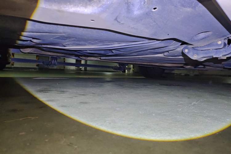Used Volkswagen Viloran  Chassis Rear Right