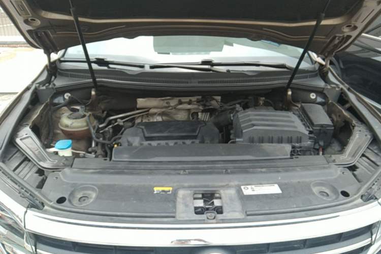 Used Volkswagen Viloran 2020 330TSI Luxury Edition Engine Bay
