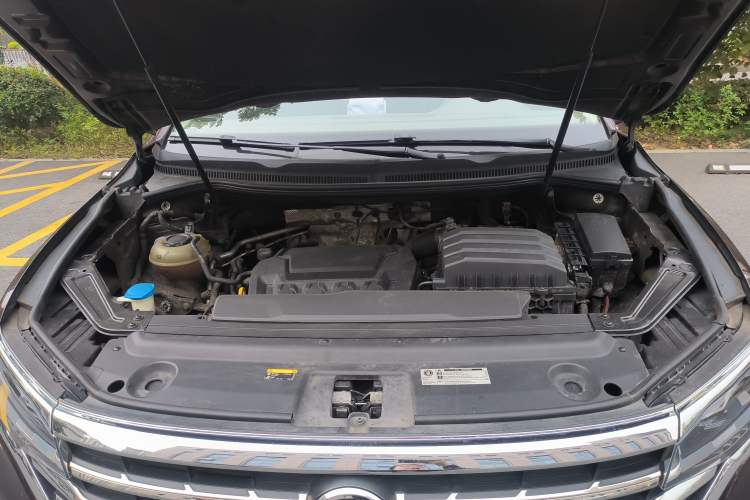 Used Volkswagen Viloran 2020 330TSI Luxury Edition Engine Bay