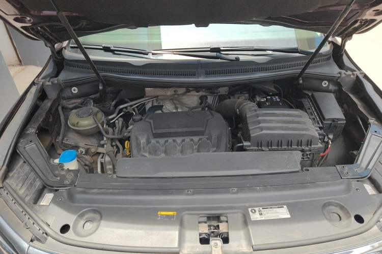 Used Volkswagen Viloran 2020 380TSI Flagship Edition Engine Bay