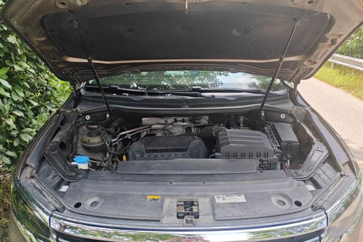 Used Volkswagen Viloran 2020 380TSI Prestige Edition Engine Bay