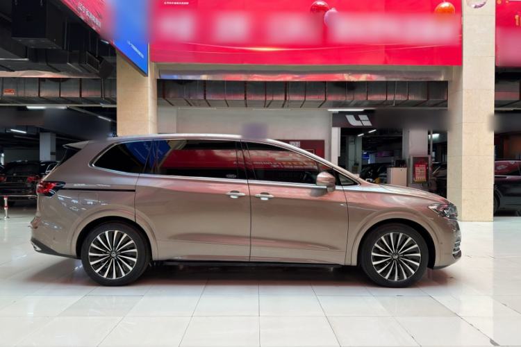 Used Volkswagen Viloran 2020 380TSI Prestige Edition Exterior 3