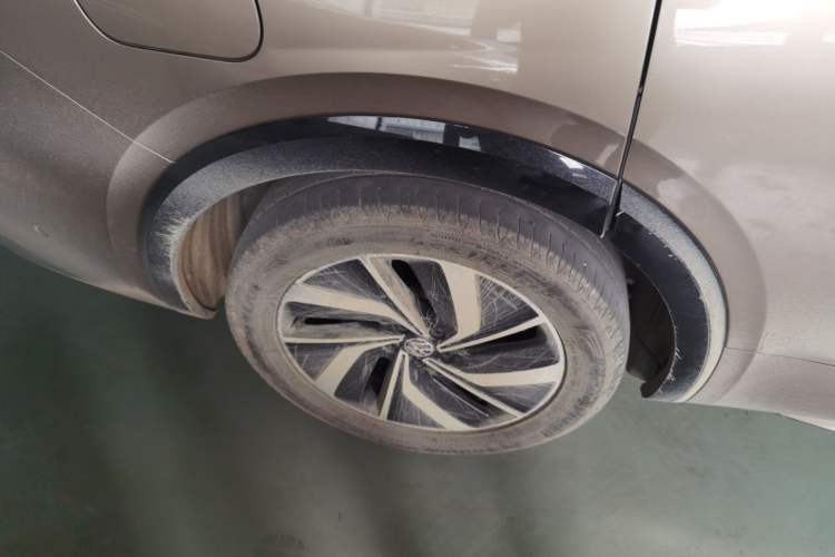 Used Volkswagen Viloran 2020 330TSI Luxury Edition Exterior 8