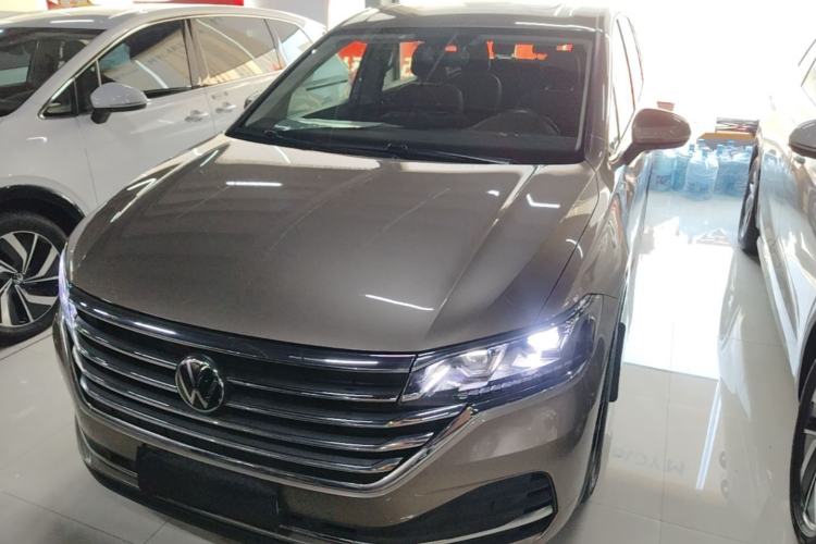Used Volkswagen Viloran 2020 330TSI Business Edition Front
