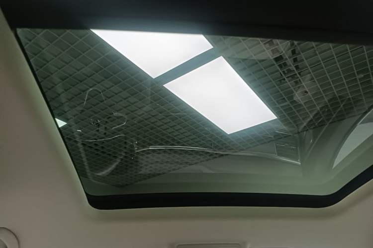 Used Volkswagen Viloran 2020 380TSI Prestige Edition Headliner