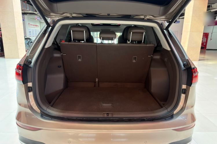 Used Volkswagen Viloran 2020 380TSI Prestige Edition Interior 3