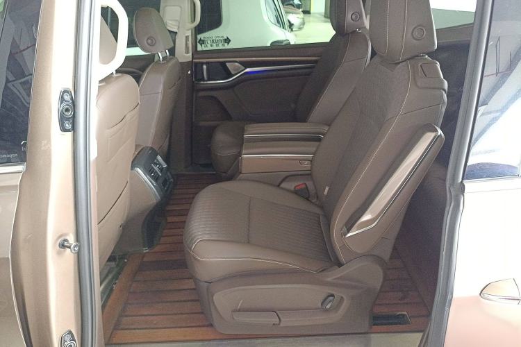 Used Volkswagen Viloran 2020 330TSI Business Edition Interior 4