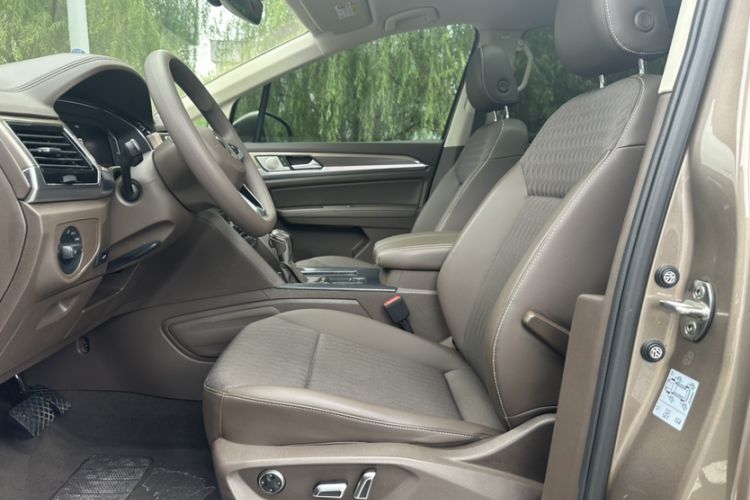 Used Volkswagen Viloran 2020 330TSI Business Edition Interior 9