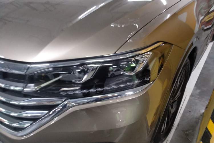 Used Volkswagen Viloran 2020 330TSI Luxury Edition Left Front Headlight