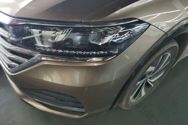 Used Volkswagen Viloran 2020 330TSI Luxury Edition Left Front Headlight
