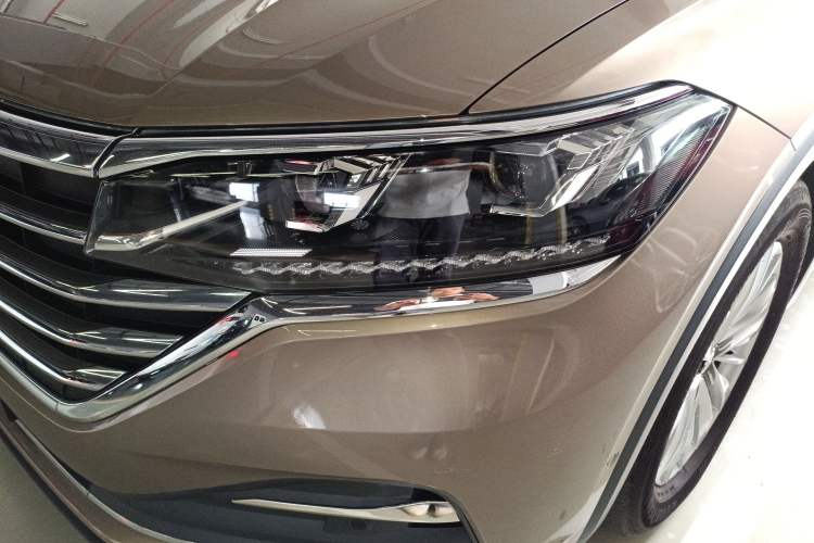 Used Volkswagen Viloran 2020 330TSI Business Edition Left Front Headlight
