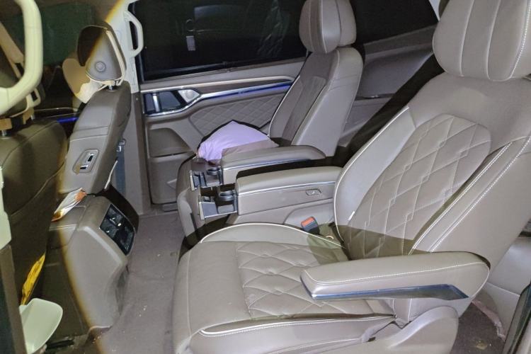 Used Volkswagen Viloran  Left Rear Seat