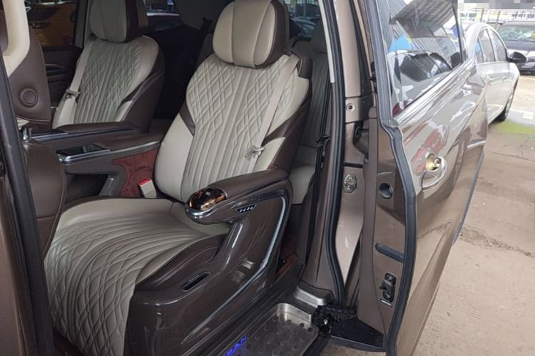 Used Volkswagen Viloran 2020 330TSI Business Edition Left Rear Seat