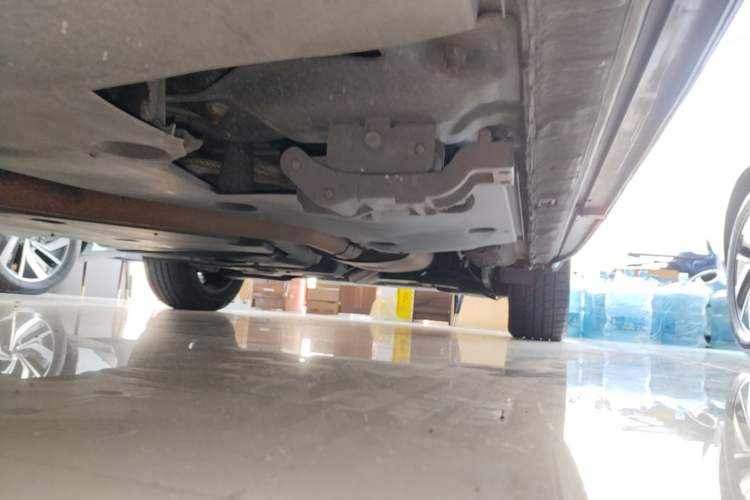 Used Volkswagen Viloran 2020 330TSI Business Edition Left Side Sill