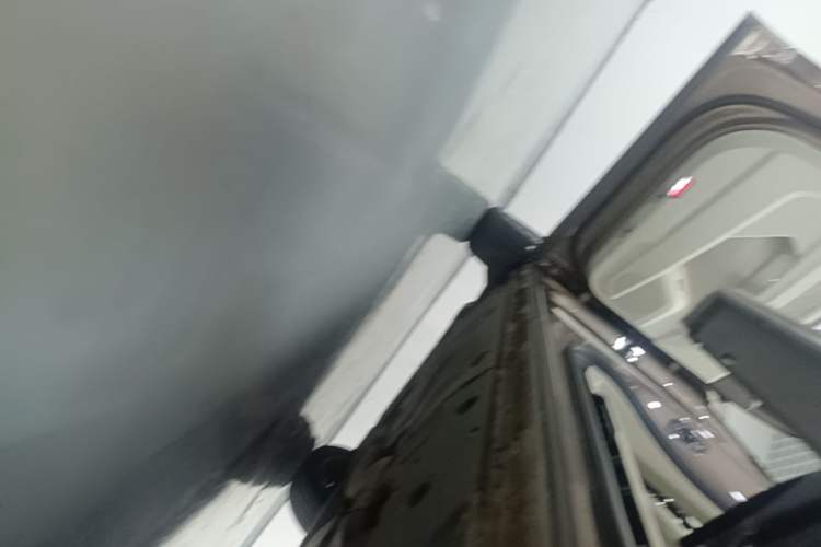 Used Volkswagen Viloran 2020 380TSI Prestige Edition Left Side Sill