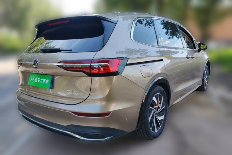 Used Volkswagen Viloran 2020 330TSI Luxury Edition Rear Right 45 Deg