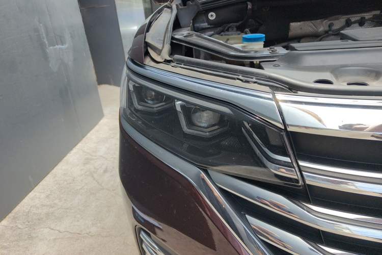 Used Volkswagen Viloran 2020 380TSI Flagship Edition Right Front Headlight