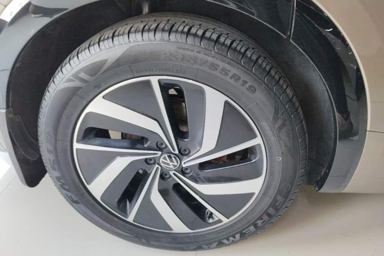 Used Volkswagen Viloran 2020 330TSI Business Edition Right Rear Wheel Hub