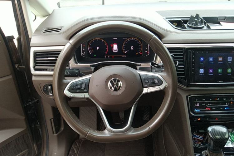 Used Volkswagen Viloran 2020 330TSI Luxury Edition Steering Wheel