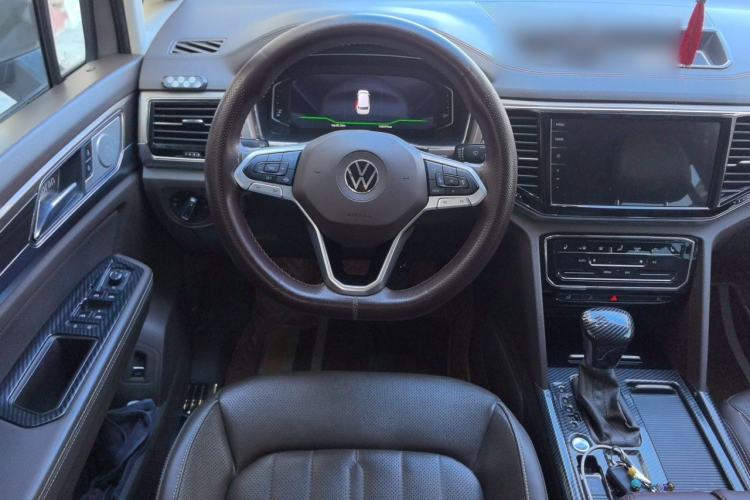 Used Volkswagen Viloran 2020 330TSI Luxury Edition Steering Wheel