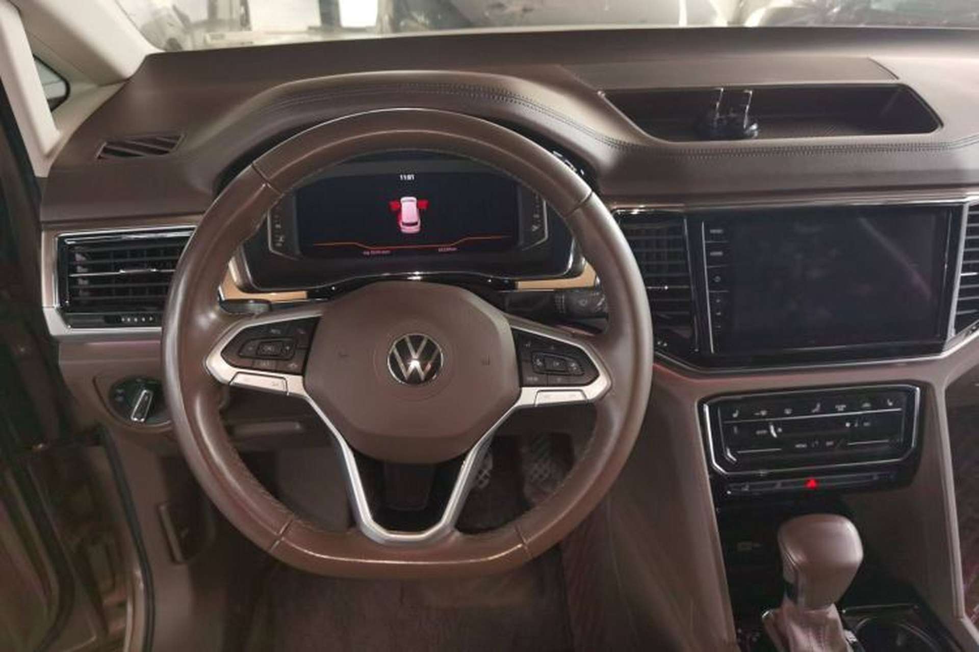 Used Volkswagen Viloran 2020 330TSI Luxury Edition Steering Wheel
