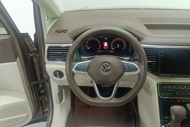 Used Volkswagen Viloran 2020 380TSI Prestige Edition Steering Wheel