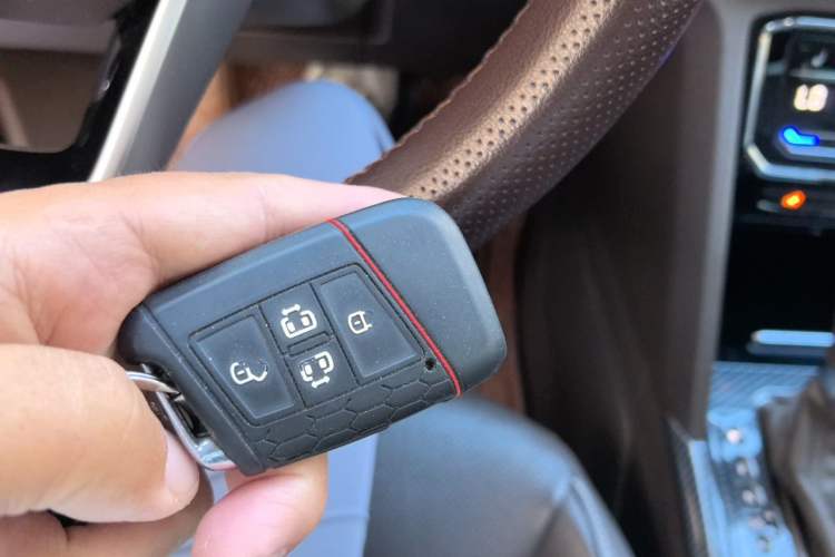 Used Volkswagen Viloran 2020 330TSI Luxury Edition Vehicle Key