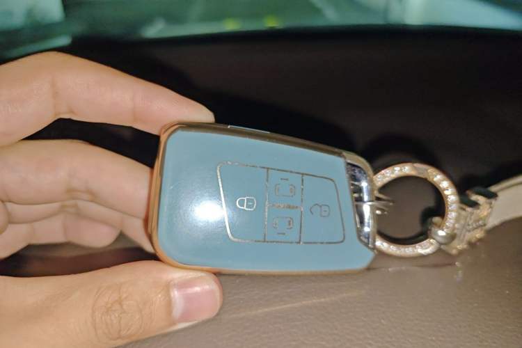 Used Volkswagen Viloran  Vehicle Key