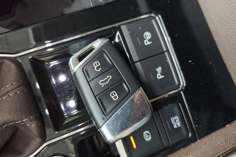 Used Volkswagen Viloran 2020 330TSI Business Edition Vehicle Key