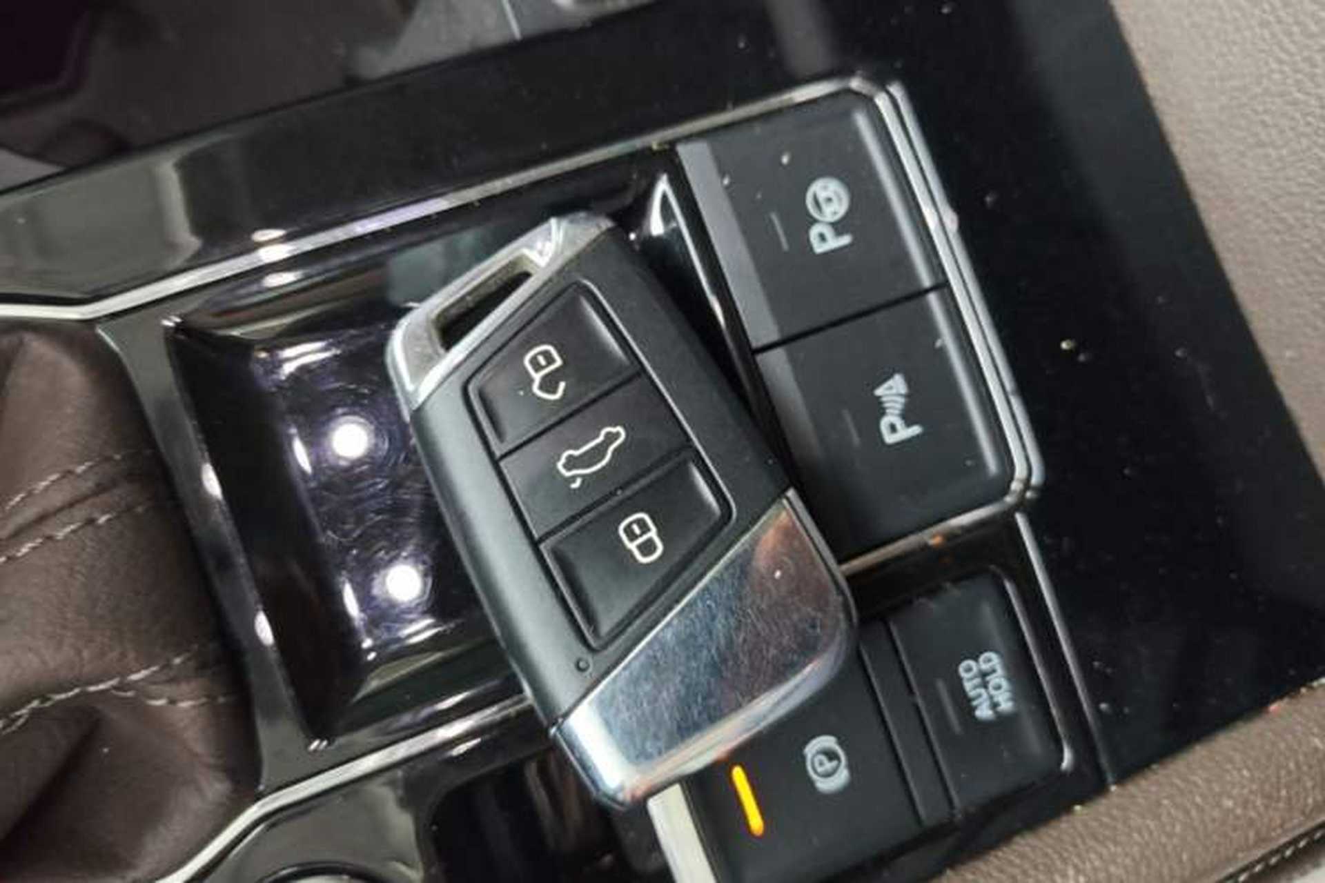Used Volkswagen Viloran 2020 330TSI Business Edition Vehicle Key