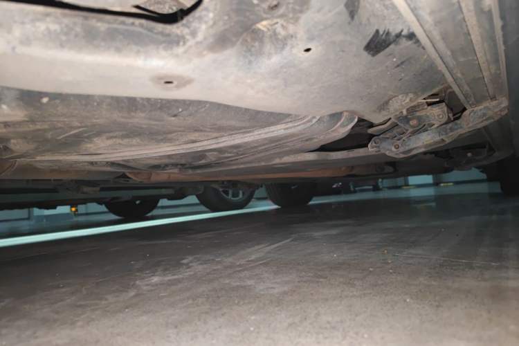 Used Volkswagen Viloran 2020 330TSI Luxury Edition Chassis Rear Right