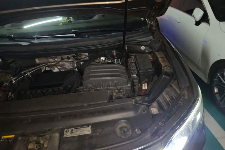 Used Volkswagen Viloran 2020 380TSI Prestige Edition Engine Bay Left