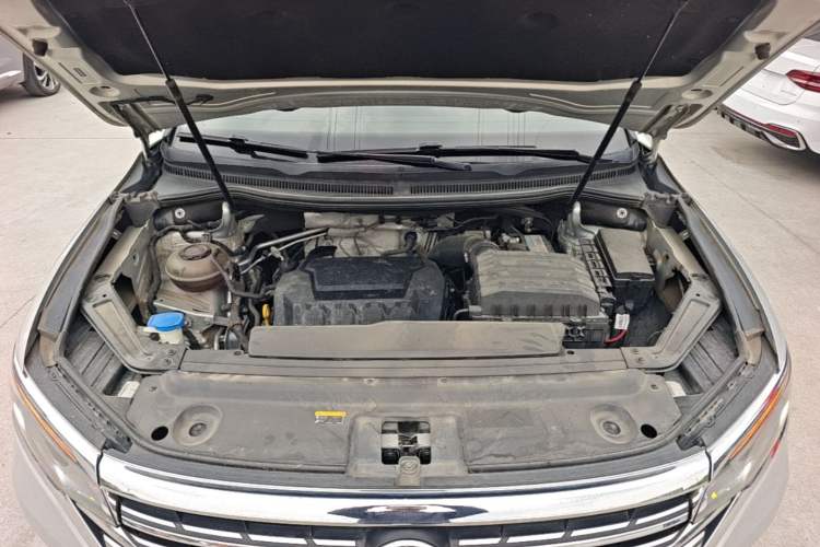 Used Volkswagen Viloran 2020 380TSI Prestige Edition Engine Bay