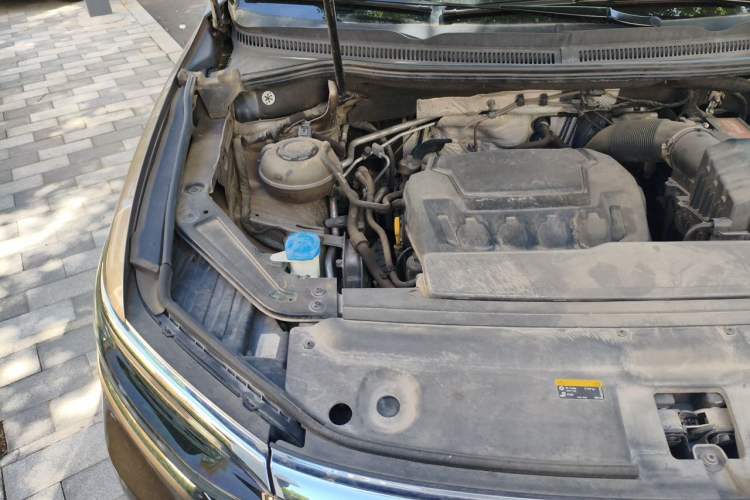 Used Volkswagen Viloran 2020 380TSI Prestige Edition Engine Bay Right