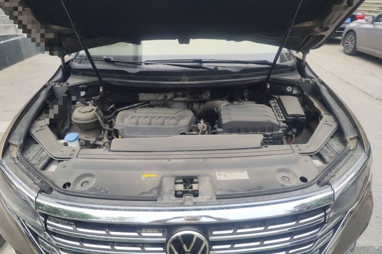 Used Volkswagen Viloran 2020 380TSI Prestige Edition Engine Bay