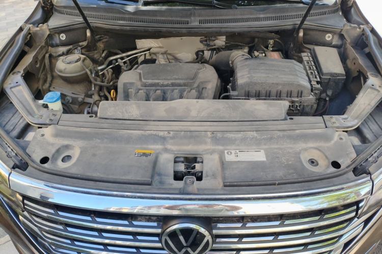 Used Volkswagen Viloran 2020 380TSI Prestige Edition Engine Bay