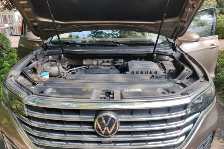 Used Volkswagen Viloran 2020 380TSI Prestige Edition Engine Bay