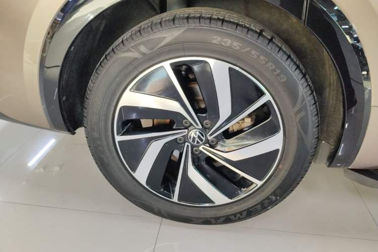 Used Volkswagen Viloran 2020 330TSI Luxury Edition Exterior 1