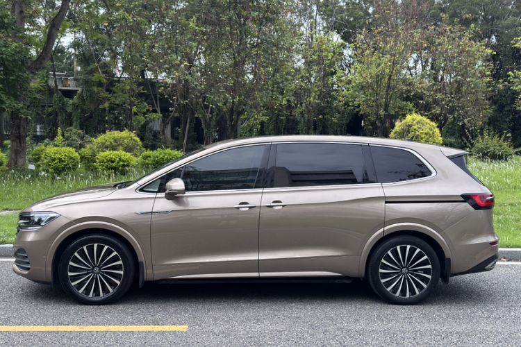 Used Volkswagen Viloran 2020 380TSI Flagship Edition Exterior 3