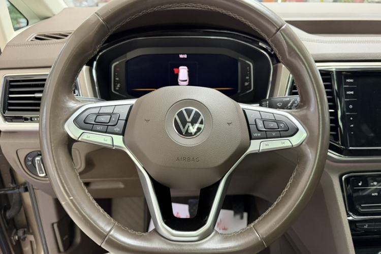 Used Volkswagen Viloran 2020 330TSI Luxury Edition Exterior 3