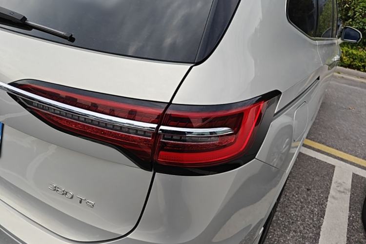 Used Volkswagen Viloran 2020 380TSI Prestige Edition Exterior 3
