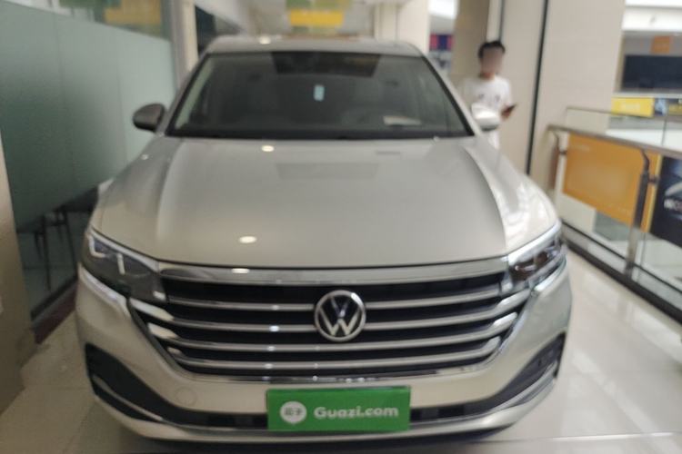 Used Volkswagen Viloran 2020 330TSI Luxury Edition Front