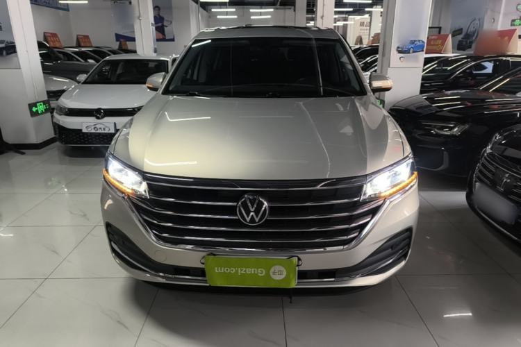 Used Volkswagen Viloran 2020 330TSI Luxury Edition Front