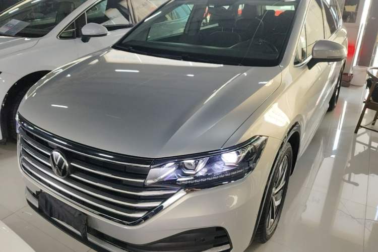 Used Volkswagen Viloran 2020 330TSI Luxury Edition Front
