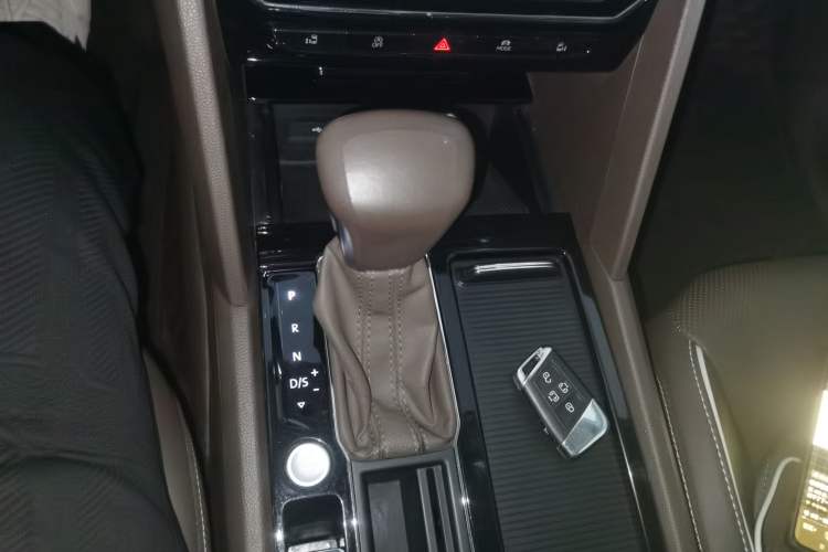 Used Volkswagen Viloran 2020 380TSI Flagship Edition Gear Lever