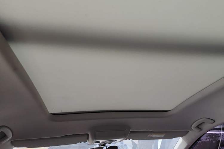 Used Volkswagen Viloran 2020 330TSI Luxury Edition Headliner