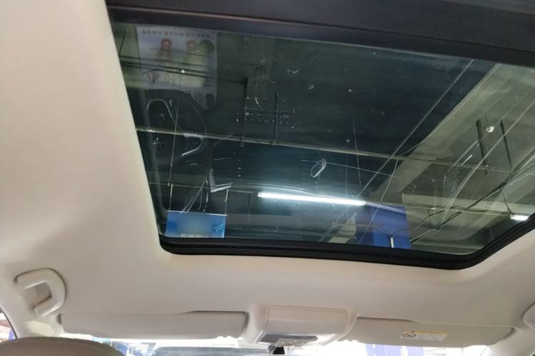 Used Volkswagen Viloran 2020 330TSI Luxury Edition Headliner