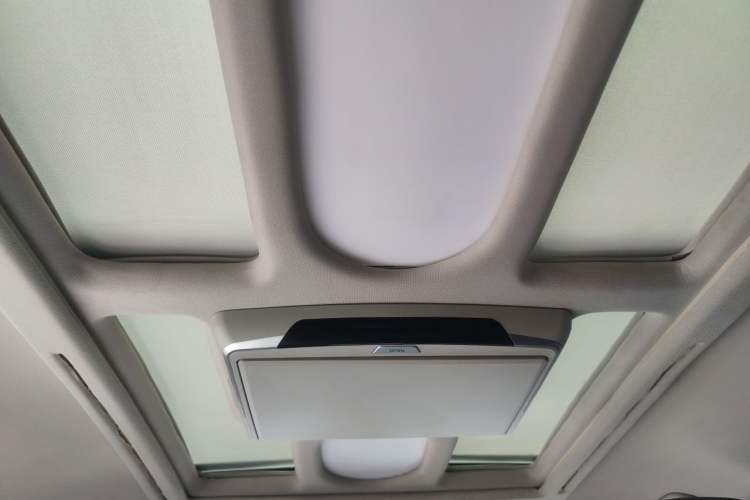 Used Volkswagen Viloran 2020 380TSI Prestige Edition Headliner